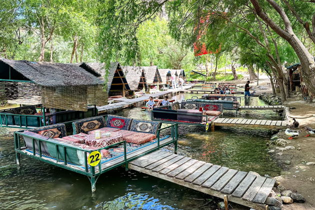 Виды Южная части Каппадокии c подземном городом и долиной Ихлара