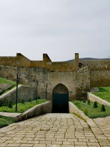 Прогулка по древнему Дербенту и крепости Нарын-кала - фото 5