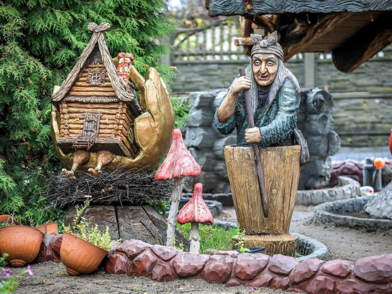 Путешествие в парк сказок «Тридевятое царство» - экскурсия в Брянск, Россия
