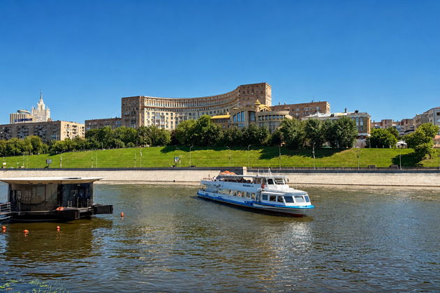 Москва за один день: большая обзорная экскурсия с теплоходной прогулкой — фото 2