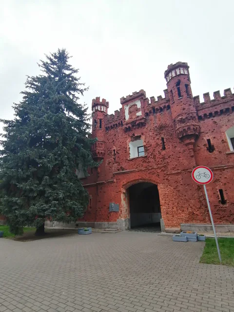 Групповая экскурсия в Брестскую Крепость (территория + музей)