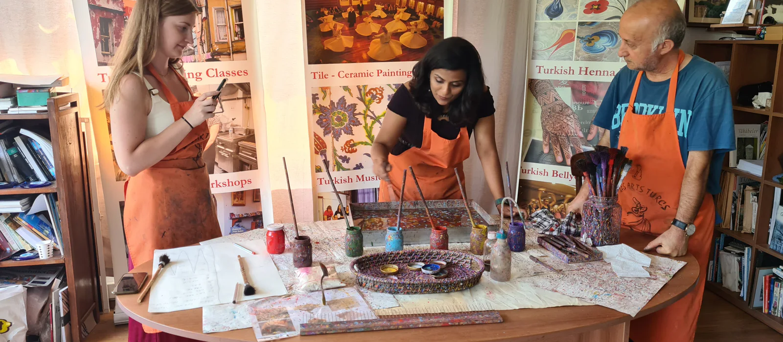 Turkish Marbling Ebru Lessons Workshops In Istanbul — tour in Istanbul, Turkey | Pokataem