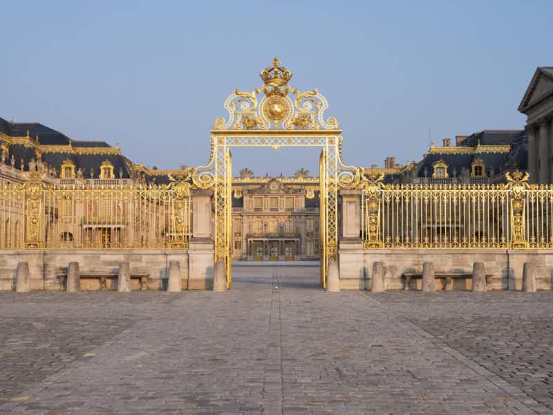 Версаль из Парижа: Королевская роскошь и тайны французского двора - фото 1