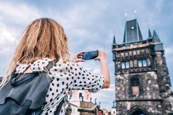 From Prague: 2.5-Hour Castle Tour with Admission Ticket
