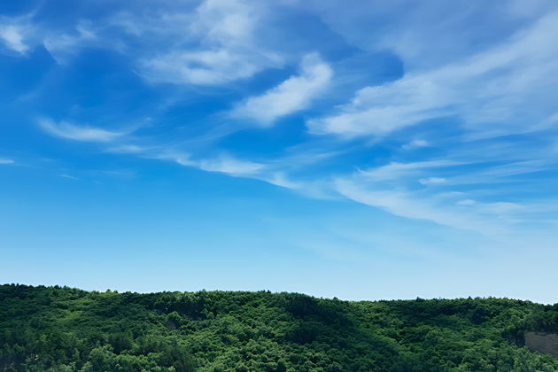 Виды Жемчужина Кавказа, на горное озеро 