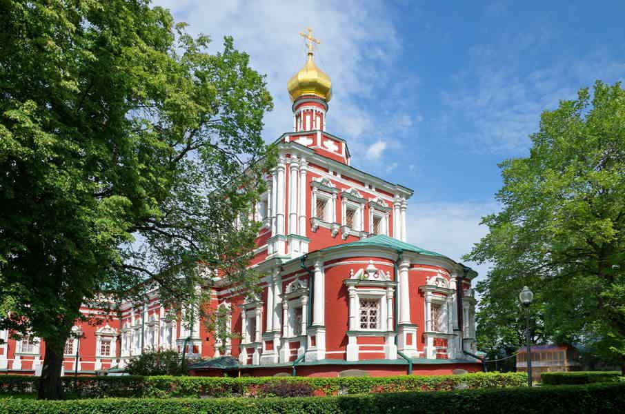 Пешеходная экскурсия в Новодевичий монастырь - фото 13