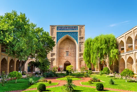 Большая экскурсия по Ташкенту: самые интересные места, истории и факты 