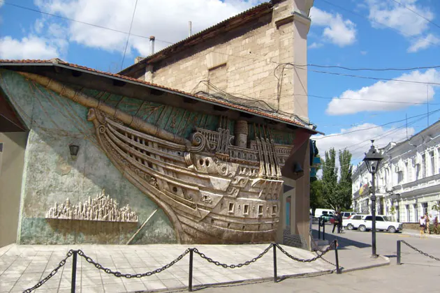 Феодосия вдоль и поперек с морской прогулкой к вулкану Кара-Даг — фото 2