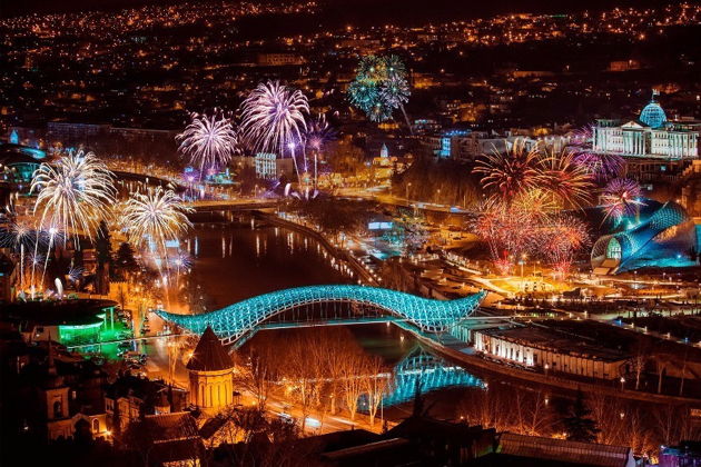 Виды Новый Год в Грузии - Праздник с новогодними мастер-классами. 