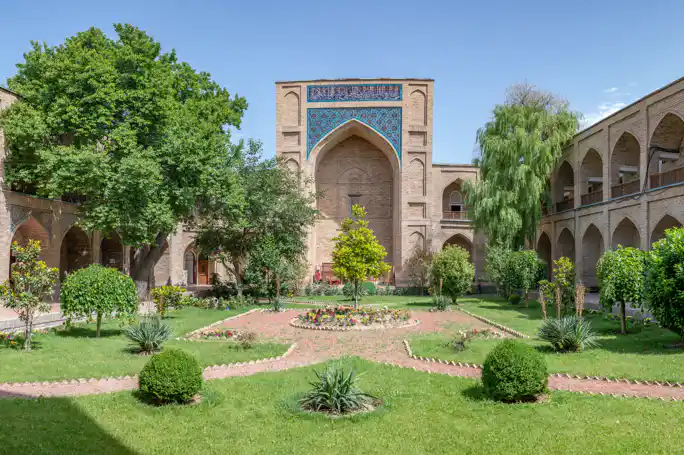 Уникальный пеший тур по Ташкенту