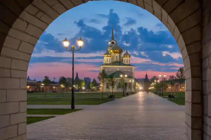 Дневная и ночная обзорная экскурсия по Туле