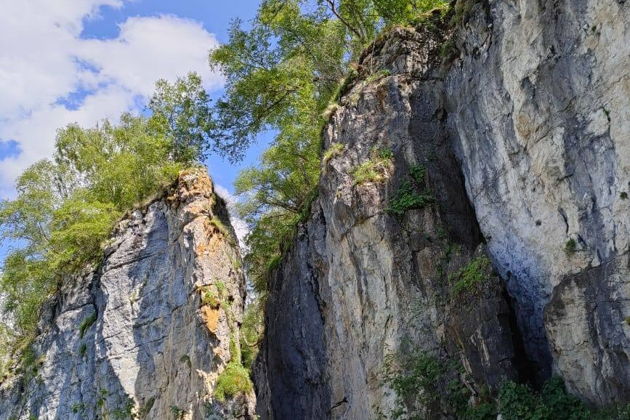 Хунзах, Матлас, Каменная чаша и водопады