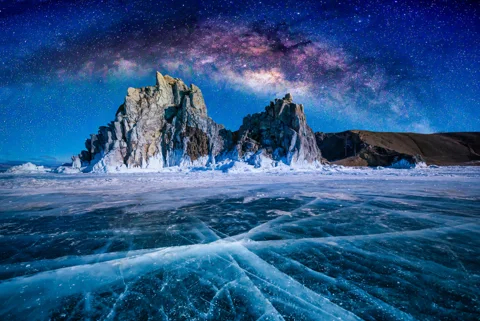 Космический Байкал: встречаем Новый год среди льдов