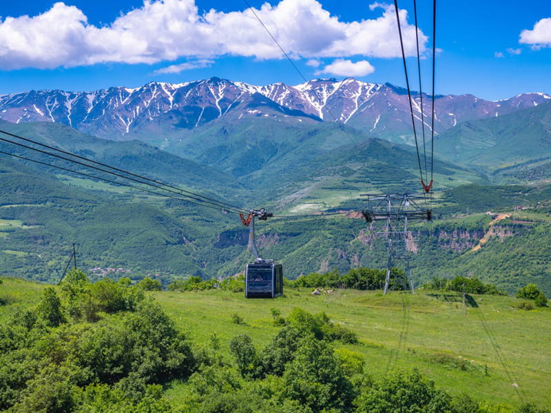 Вино, монастыри и самая длинная канатная дорога в мире