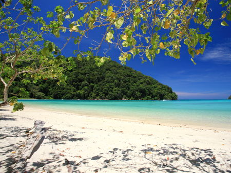 Остров Сурин