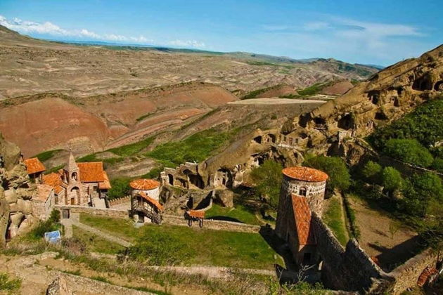 Фото к экскурсии Из Тбилиси: Марсианские пейзажи Грузии и церковь арамийского отца Давида