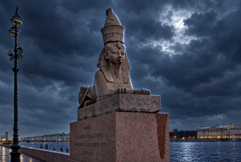 Мифы и легенды Петербурга. Экскурсии на автомобиле