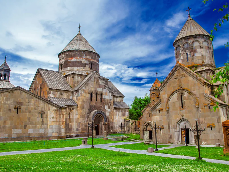 Цахкадзор: канатная дорога, Кечарис, Дилижан: Агарцин, памятник Мимино — фото 4, Ереван | Покатаем