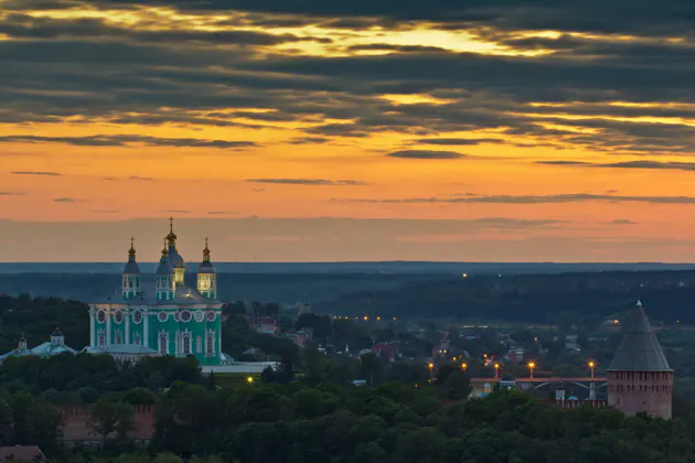 Огни вечернего Смоленска: индивидуальная экскурсия по центру города