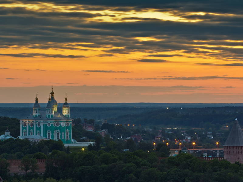 Огни вечернего Смоленска: индивидуальная экскурсия по центру города