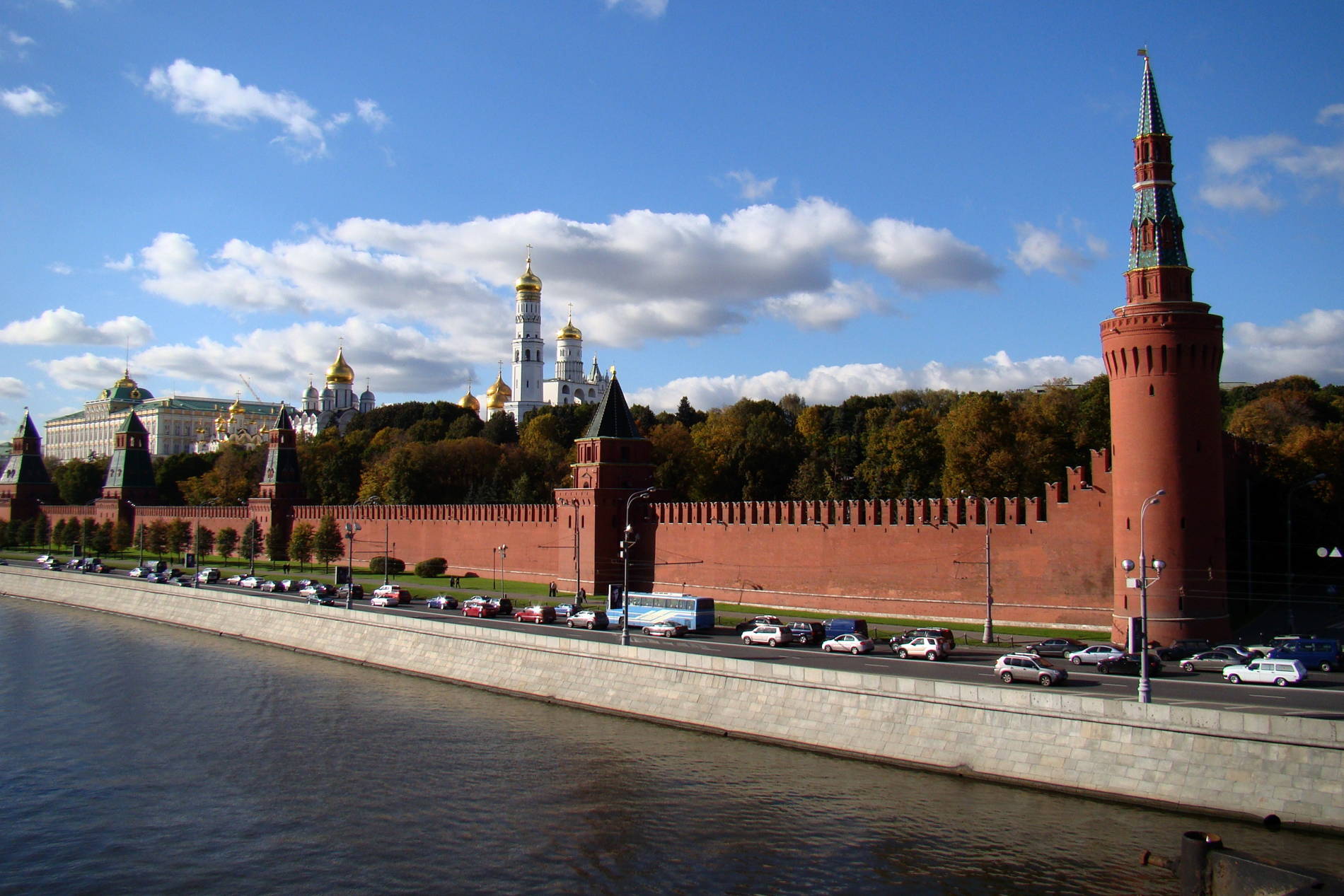 «Жемчужина Москвы» — речная прогулка от причала «Патриарший мост»