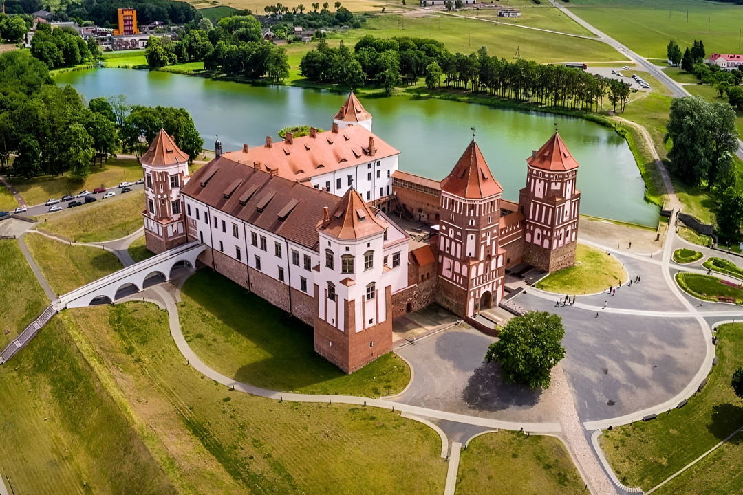 Трехдневный тур по Беларуси: Замки, крепости и Беловежская пуща — фото 1