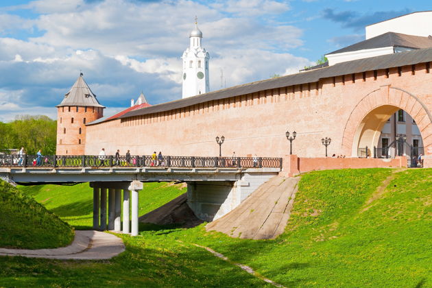 Обзорная экскурсия по историческому центру Великого Новгорода