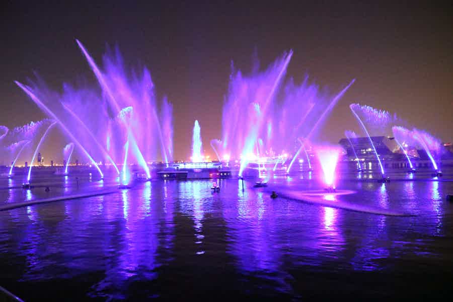Dubai Mall Fountain Show and Burj Lake Wooden Boat Ride - photo 3