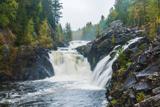 10 чудес Карелии за 2 дня: от водопада Кивач до Рускеалы