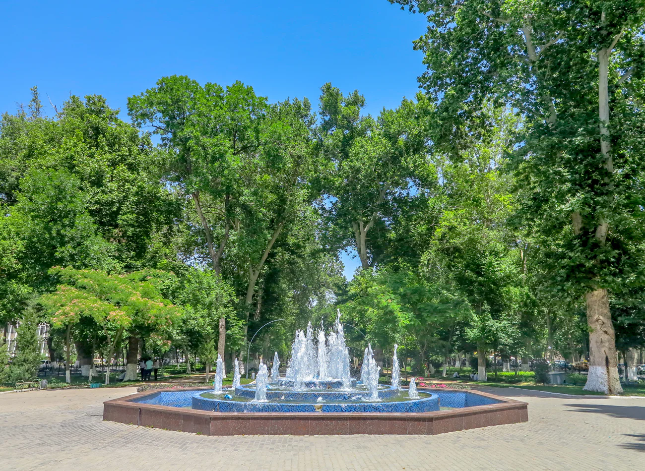 Samarkand with a Russian soul: a walk in a small group — tour in Samarkand, Uzbekistan | Pokataem