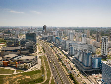 Скульптура "Аисты"