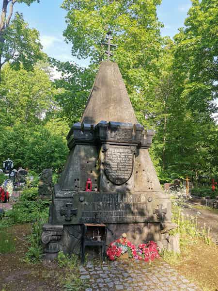 Смоленское кладбище: история старинного некрополя - фото 1