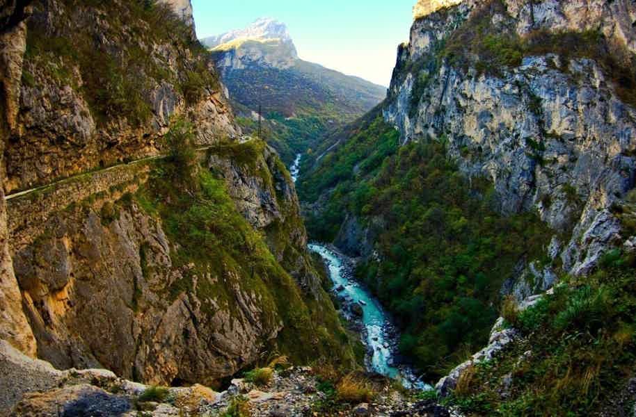 Спрятанная в ледниках и первозданной природе Верхняя Балкария - фото 1