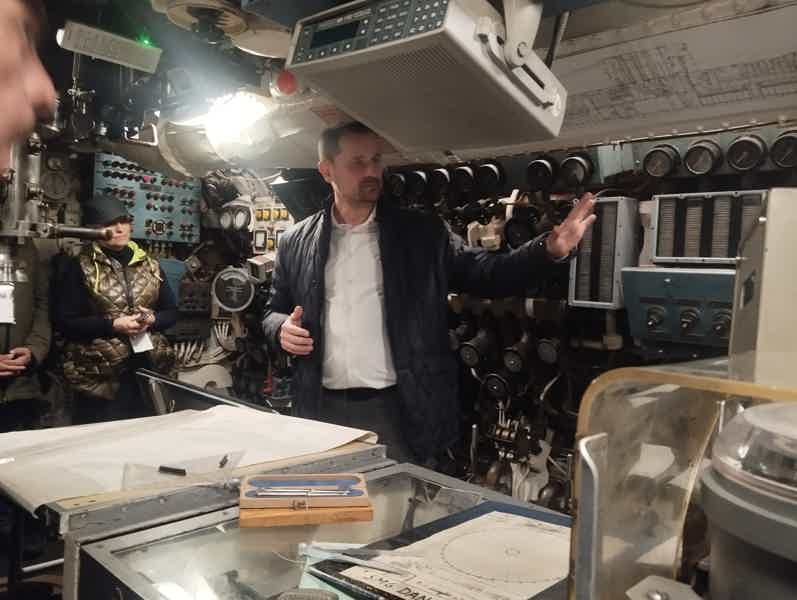 Посещение внутри настоящей подводой лодки в Венеции - фото 4