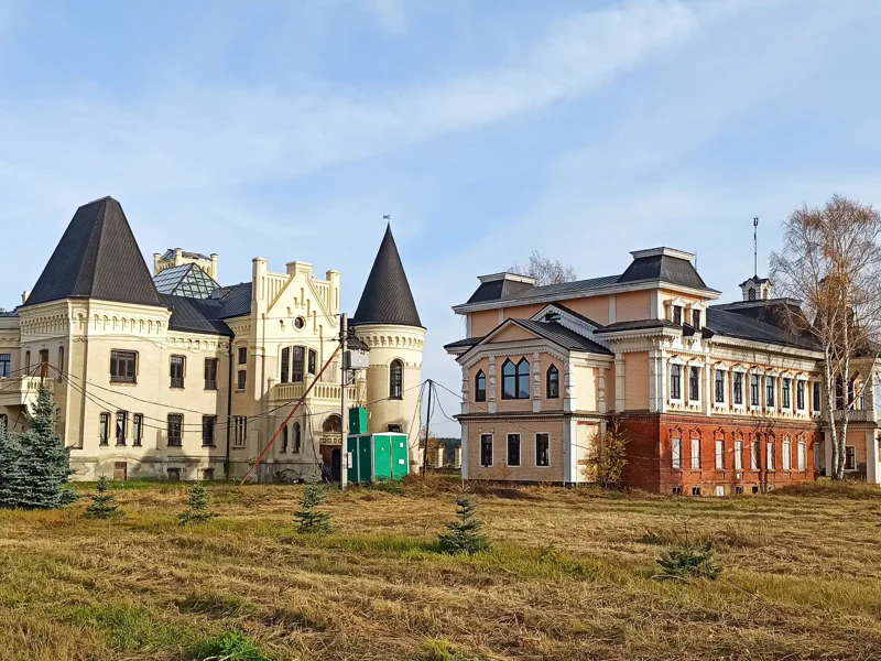 Автомобильное путешествие к замку Понизовкиных — фото 2, Ярославль | Покатаем