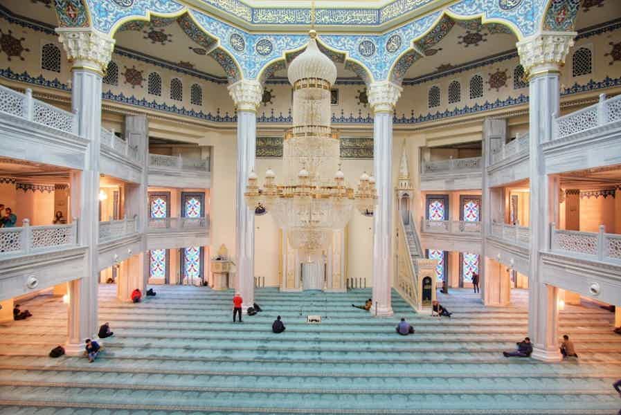 Религии мира. В поисках истины: экскурсия по храмам - фото 2