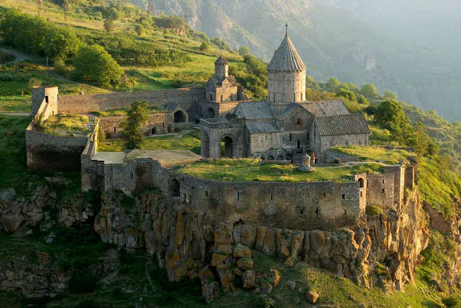 Индивидуальный тур: Прекрасная красота Татевского монастыря  - фото 5