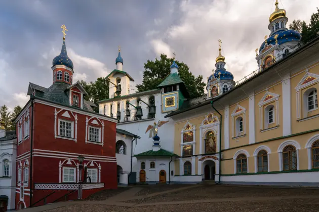 Индивидуальная экскурсия в Псково-Печерский монастырь — фото 3