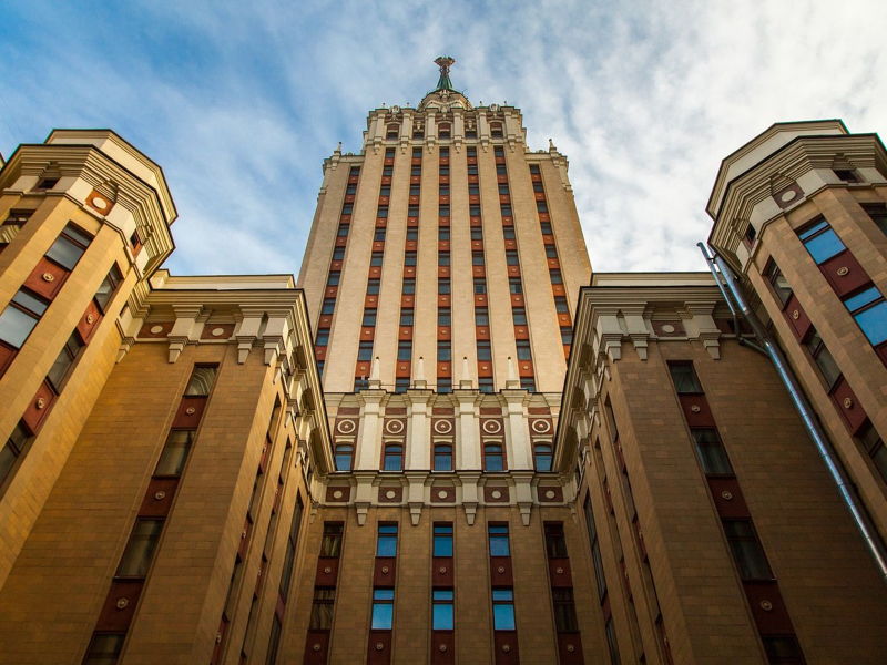 Семь сестер Москвы: велосипедная аудиоэкскурсия по сталинским высоткам - экскурсия в Москва, Россия