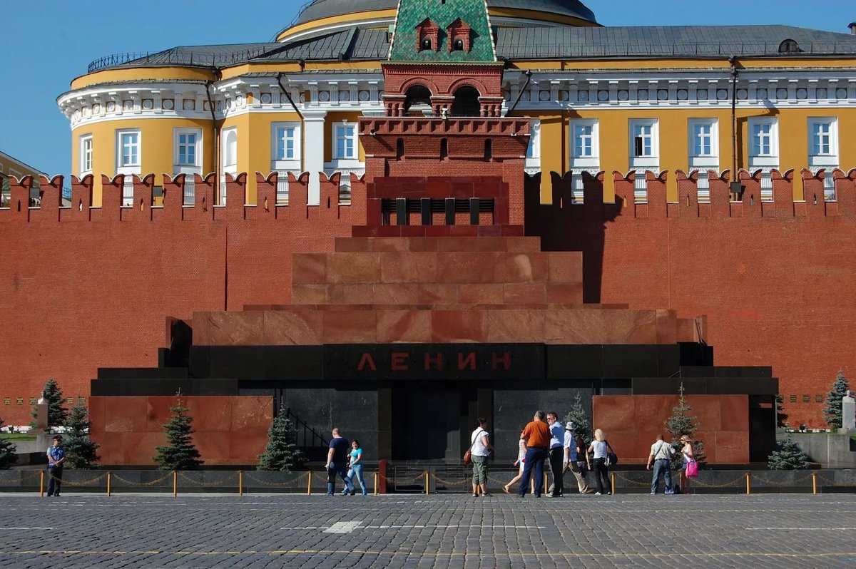 Фотография мавзолея Ленина