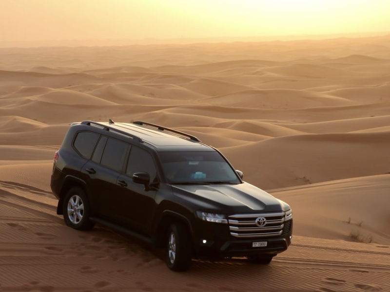 Из Аджмана: Премиум сафари с ужином в ресторане Bab Al Shams - экскурсия в Аджман, ОАЭ