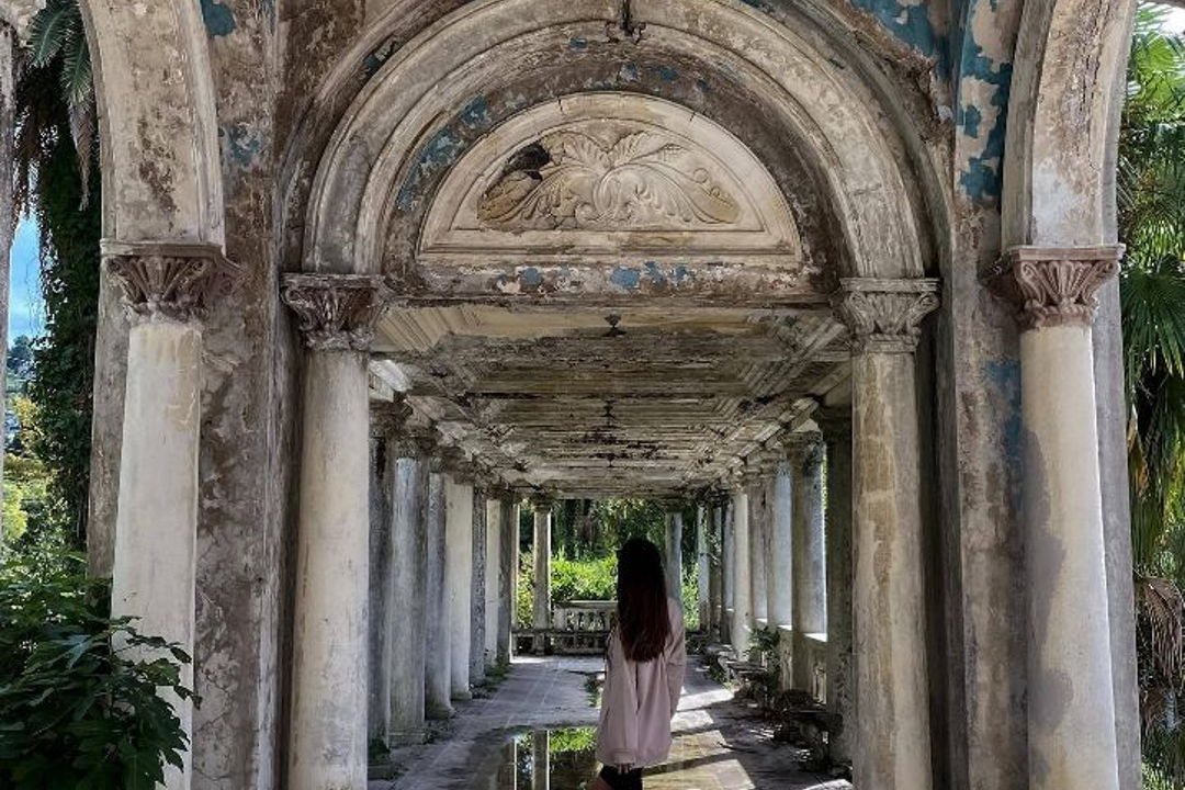 Фото-тур на минивэне — заброшки Абхазии: Гагра, Мандариновый сад и Пицунда — фото 7