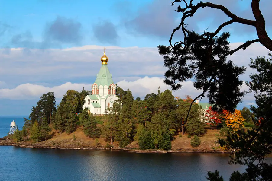 2в1 Прогулка на катере на остров Валаам с заходом в Ладожские шхеры — фото 1