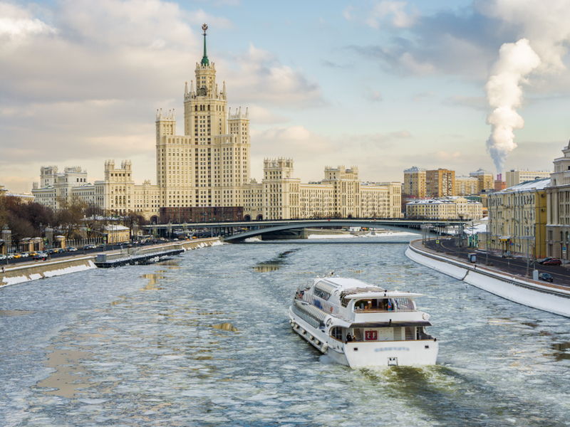 Круиз с аудиоэкскурсией по Москве-реке на яхте флотилии «Рэдиссон» - экскурсия в Москва, Россия