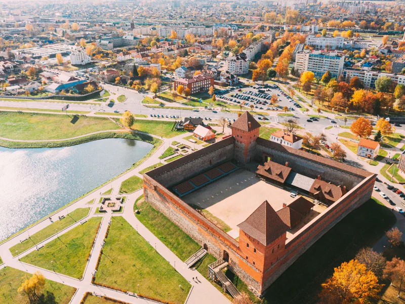 Трансфер в Лидский, Несвижский, Мирский замки из Гродно — фото 6, Гродно | Покатаем