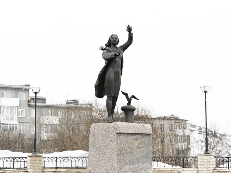 Мурманск — город воинской славы