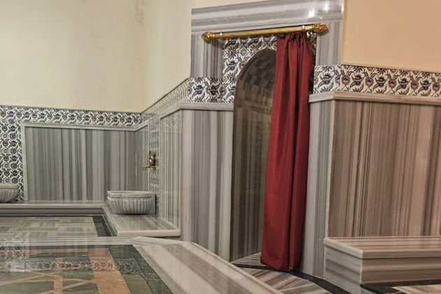 Фото к экскурсии Вечеринка в турецкой бане—пилинг, пенная процедура, угощение и живая музыка