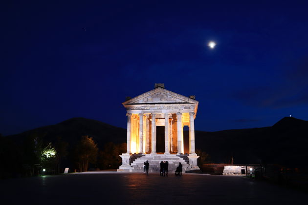 Виды Магия заката: вечерняя прогулка у храма Гарни и чаепитие в горах