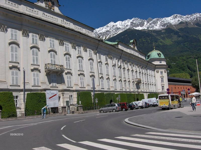 Императорская резиденция – дворец Хофбург