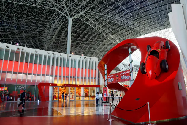 Мечеть шейха Зайда и парк «Ferrari World» — фото 2